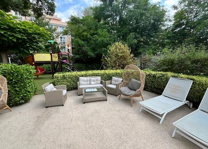 In A Luxurious Complex In Sunny Slantchev Briag