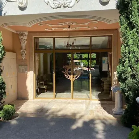 아파트 In A Luxurious Complex In Sunny