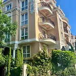 In A Luxurious Complex In Sunny דירה *